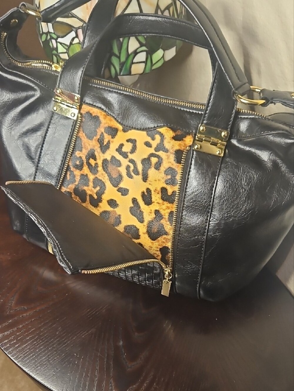 Black faux leather with Leopard Panel - Women's Handbag NWT - Picture 5 of 8